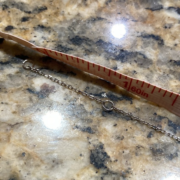 Dainty “Love” bracelet - Picture 4 of 12